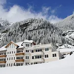 Alpenstern - Silvretta Card Premium Bei Sommerbuchungen Inklusive! 호텔 이스크글