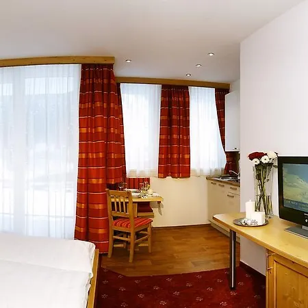 Alpenstern Hotel 4*